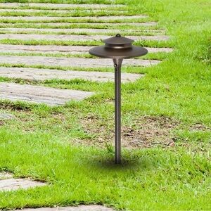 NEW ELITCO LIGHTING AREA CAST ANTIQUE BRASS PATH LIGHT SET 6PCS